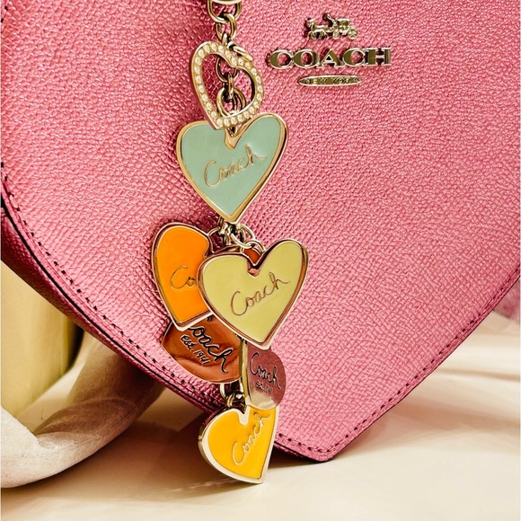 💰SOLD💰NWOT Coach 1941 Heart Keychain - Picture 4 of 10